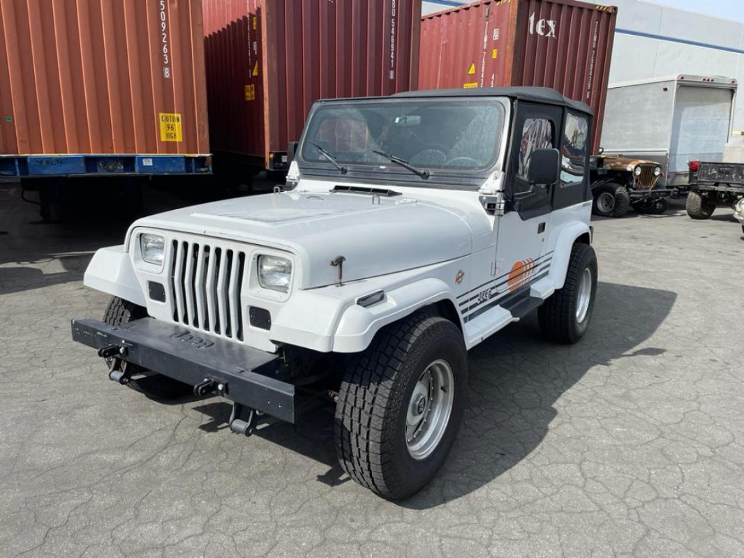Jeep Wrangler 4.2L 6 CYLINDRES Blanche Island Edition